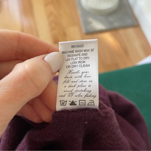 Joostricot Monogram Burgundy EcoMerino Wool Long Sleeve Crew Neck Sweater Sz XS - Picture 12 of 12